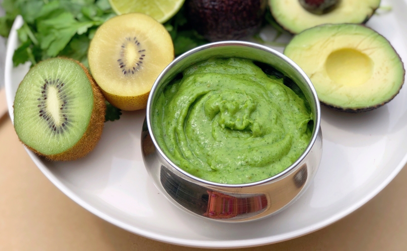 Kiwi Avocado Coriander Chutney or Dip | Green Chutney With A Twist – Healthy Fruit Dip | Creamy Coriander Chutney