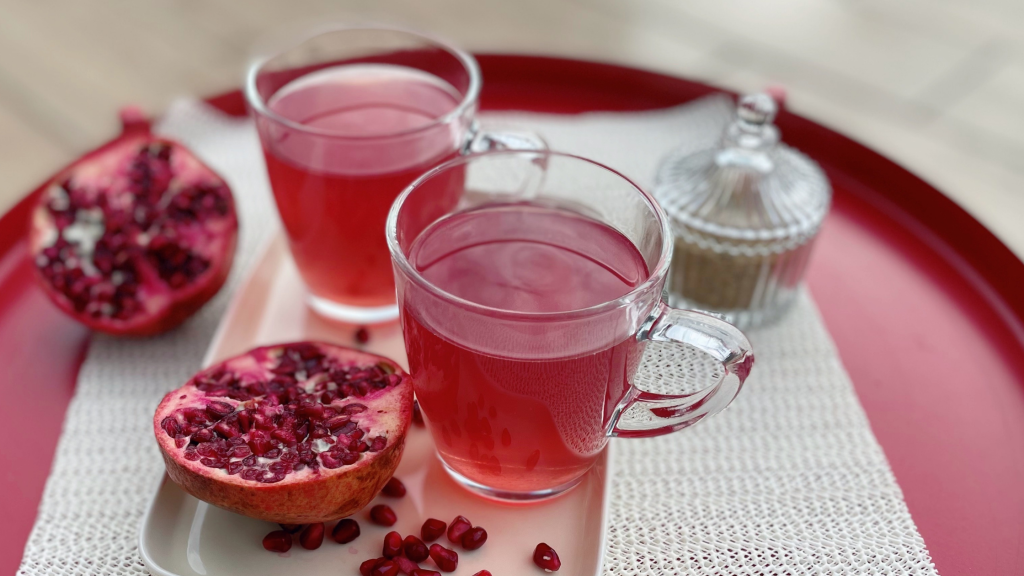 Pomegranate Masala Tea | Anar Masala Chai | Fresh Fruit Tea Recipe