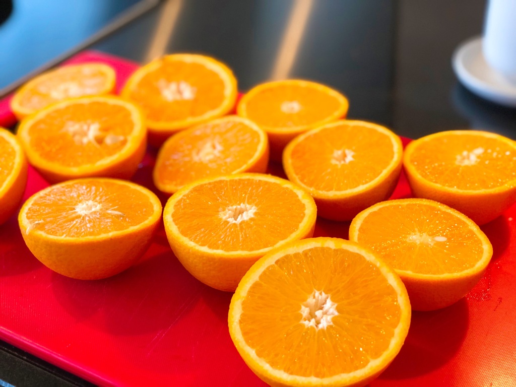 Tuesday Tip | Squeezing Citrus Fruits : Trick to get more juice ? | Microwave Method