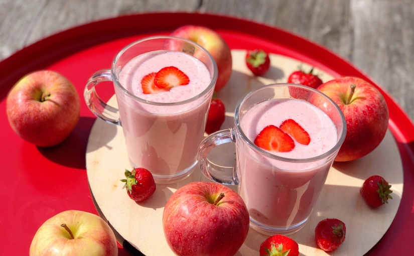 Thirsty Thursday | Strawberry Apple Milkshake | No Sugar Milkshake | Fruit Milkshake