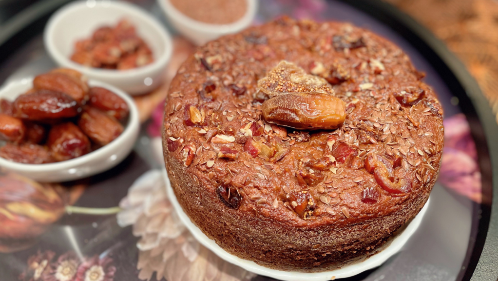 Date Fig Jaggery Cake | Pressure Cooker Cake | Eggless Butterless Sugarless Baking